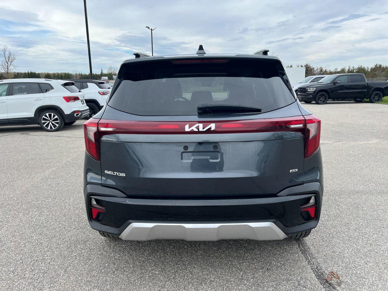 2024 Kia Seltos EX AWD Photo