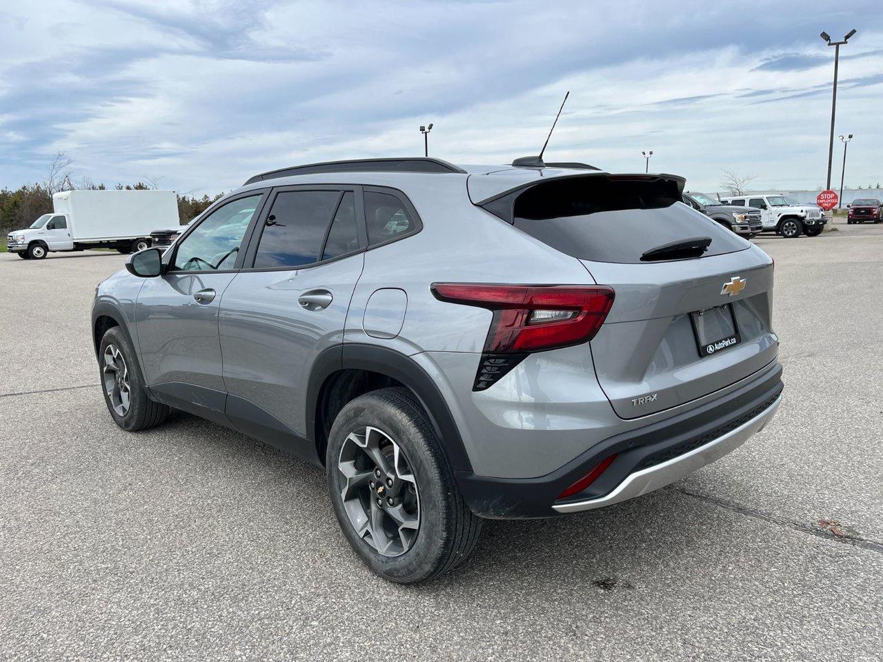 2025 Chevrolet Trax Fwd Lt Photo