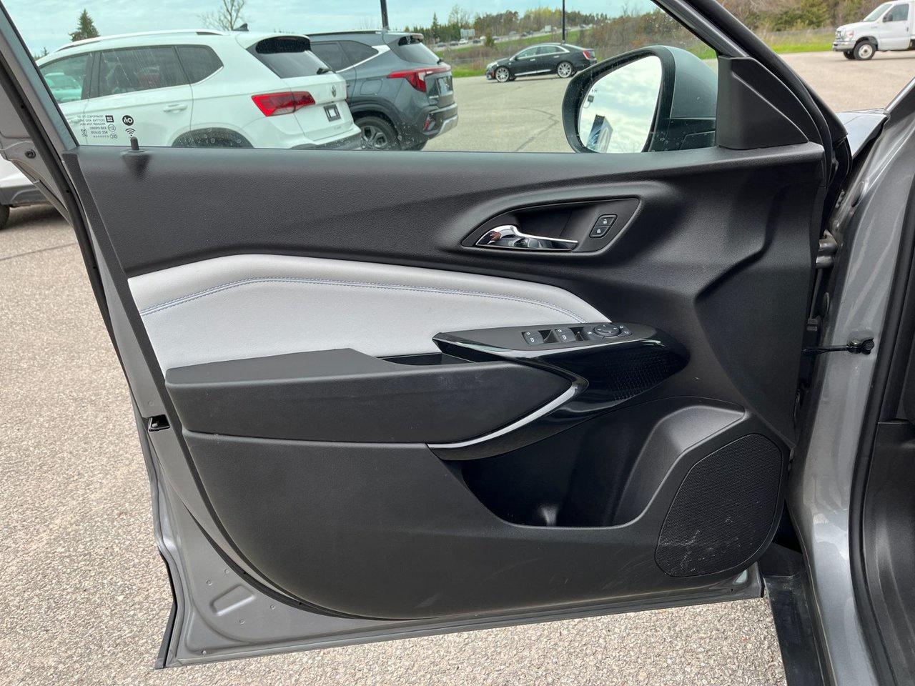 2025 Chevrolet Trax Fwd Lt Photo