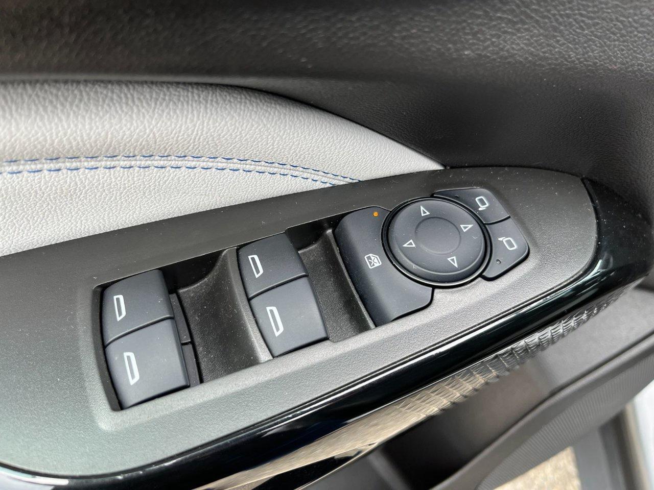 2025 Chevrolet Trax Fwd Lt Photo