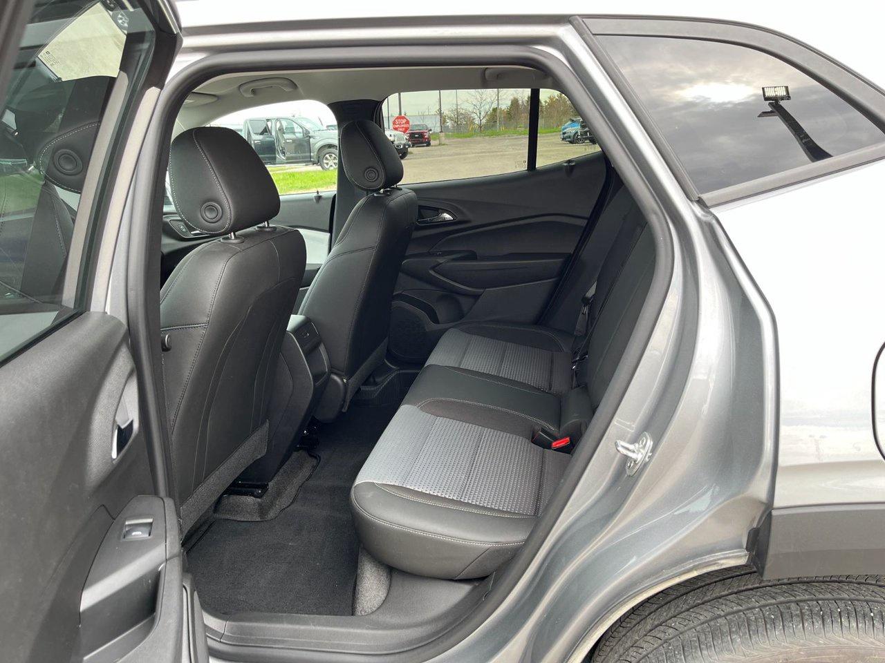 2025 Chevrolet Trax Fwd Lt Photo