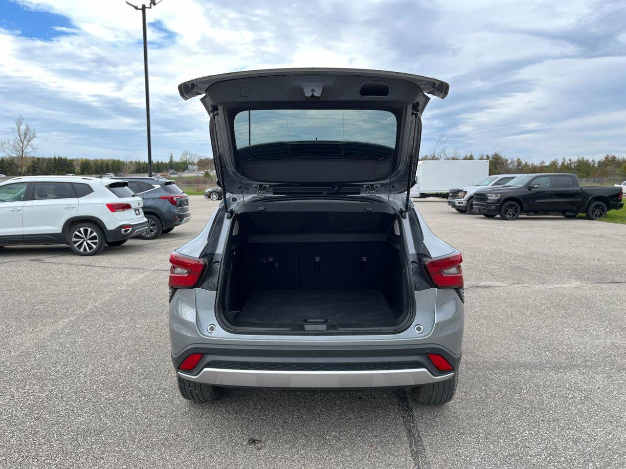 2025 Chevrolet Trax Fwd Lt Photo