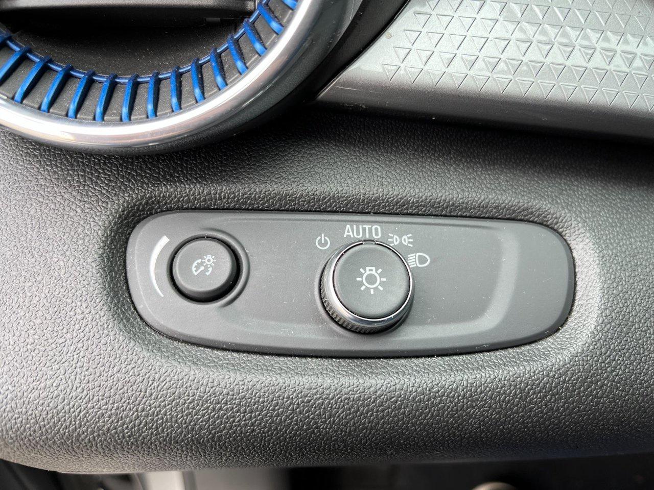 2025 Chevrolet Trax Fwd Lt Photo