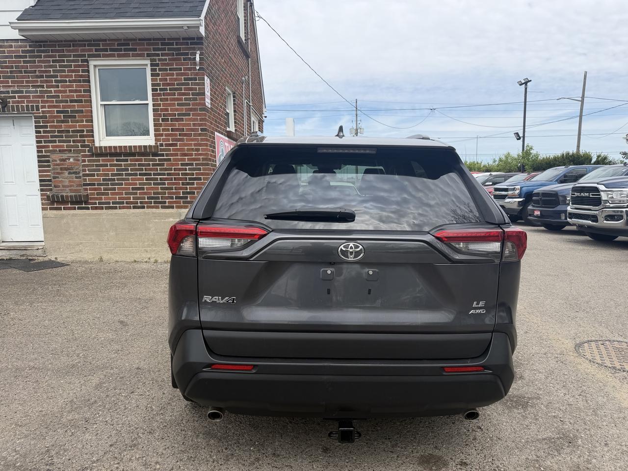 2019 Toyota RAV4 LE | CLEAN CARFAX Photo
