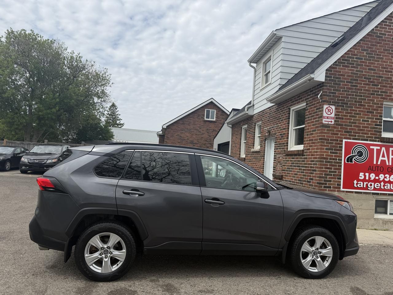 2019 Toyota RAV4 LE | CLEAN CARFAX Photo
