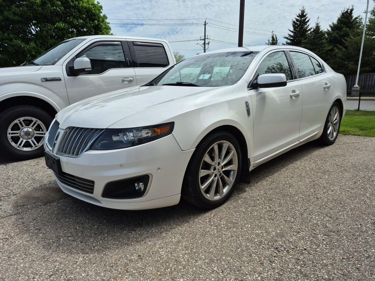 2011 Lincoln MKS GREAT CONDITION! NEW TIRES,NEWER BRAKES, AS TRADED Photo0