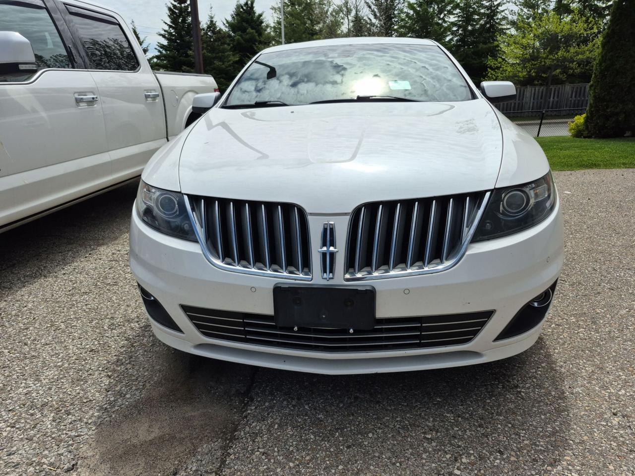 2011 Lincoln MKS GREAT CONDITION! NEW TIRES,NEWER BRAKES, AS TRADED Photo1