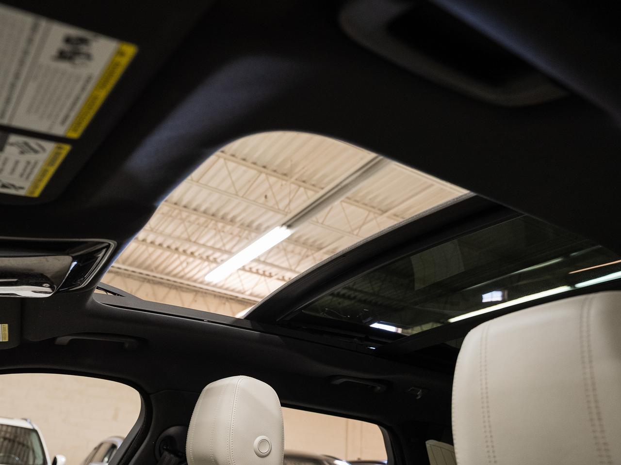 2018 Land Rover Range Rover Velar P380 S AWD | Nav | Pano roof | Leather | CarPlay