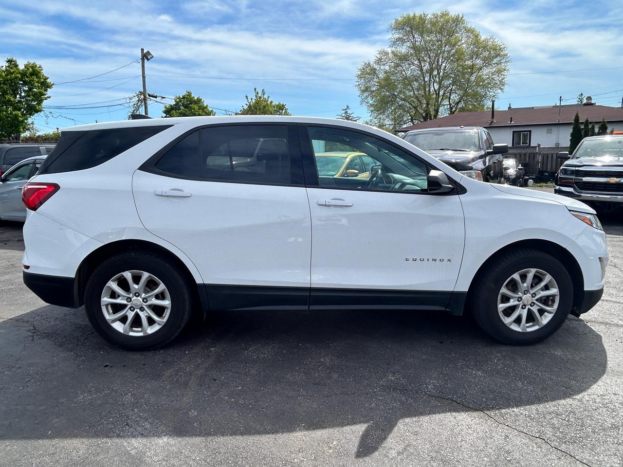 2019 Chevrolet Equinox LS Photo
