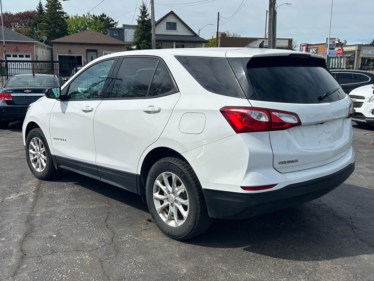 2019 Chevrolet Equinox LS Photo