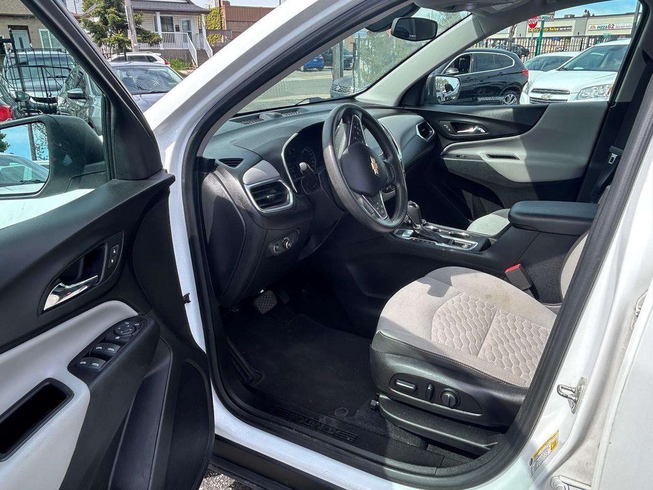 2019 Chevrolet Equinox LS Photo