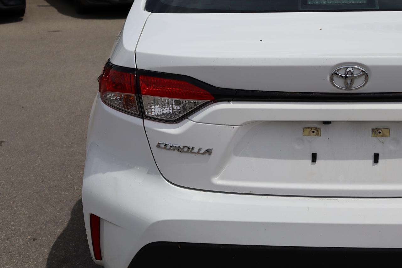 2025 Toyota Corolla LE Plus Sunroof Photo4