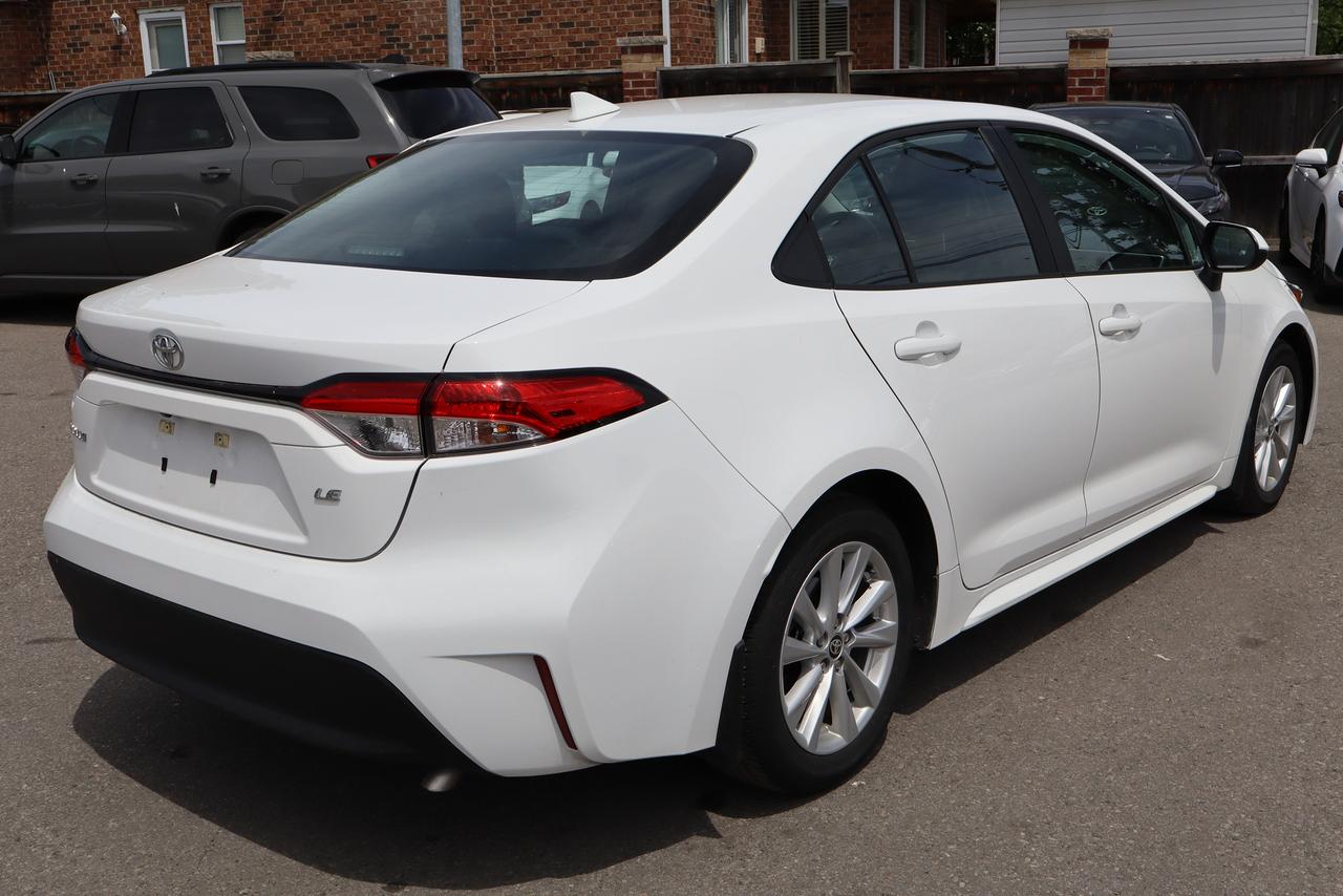 2025 Toyota Corolla LE Plus Sunroof Photo