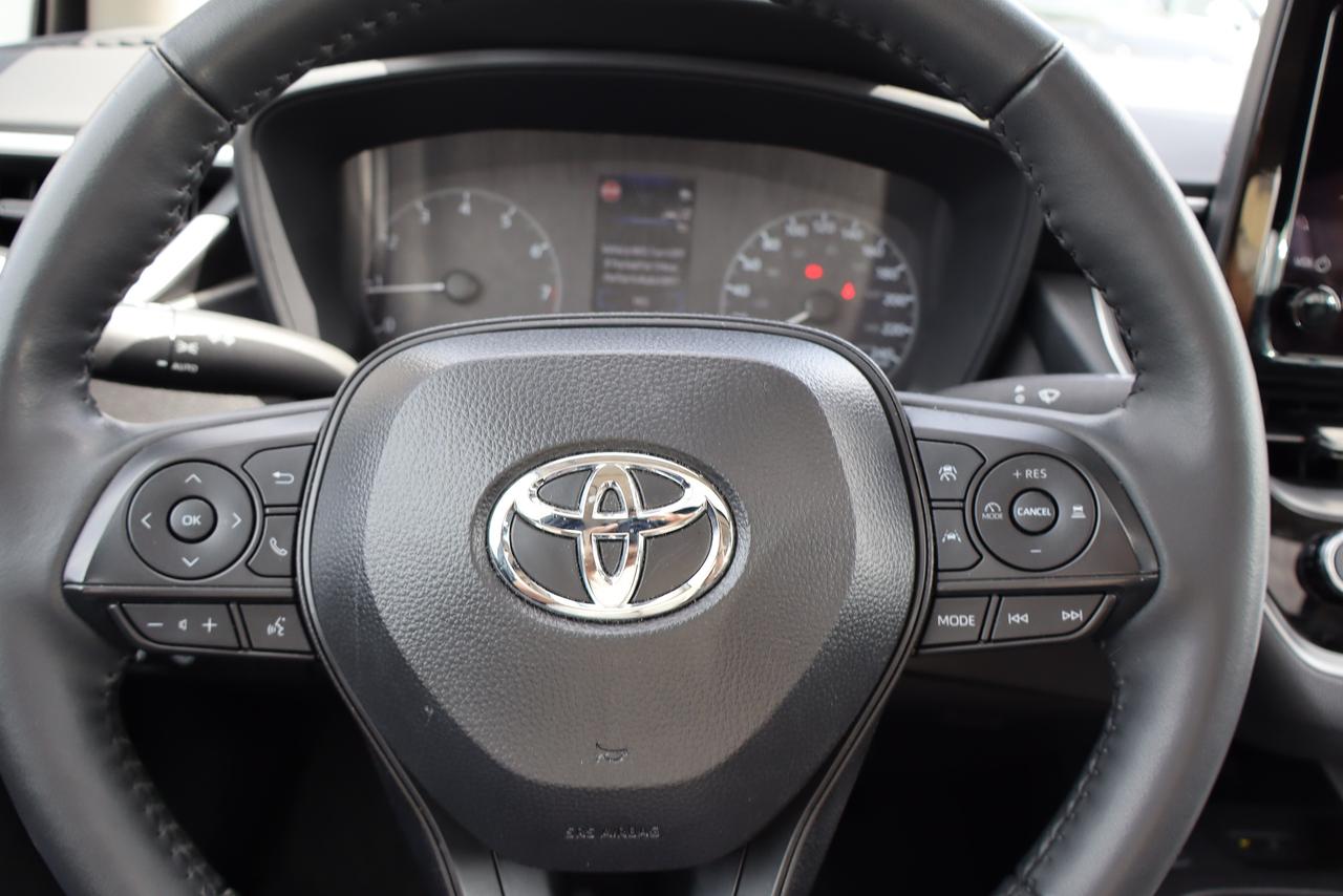 2025 Toyota Corolla LE Plus Sunroof Photo