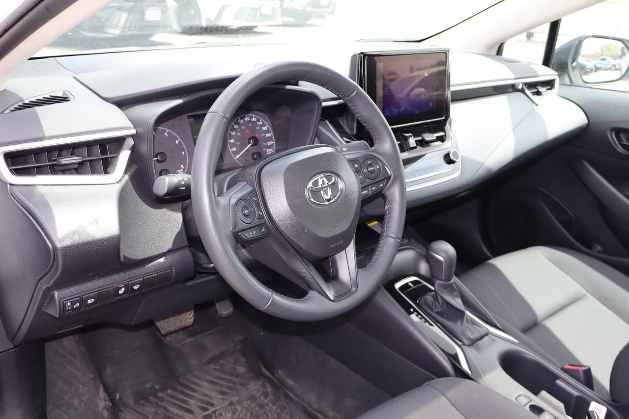 2025 Toyota Corolla LE Plus Sunroof Photo