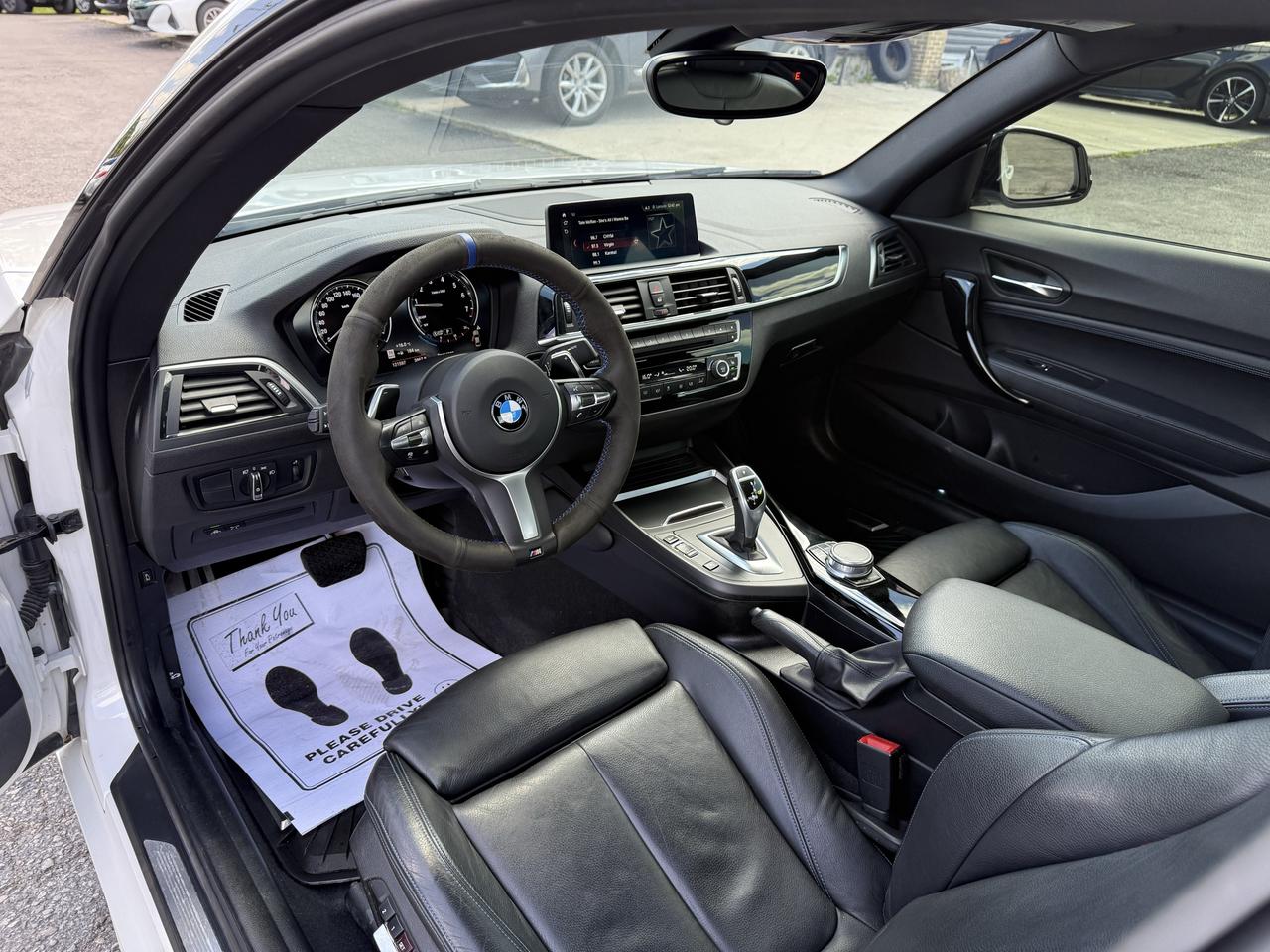 2018 BMW 2 Series 230i Coupe NAVI // REVERSE CAMERA // LEATHER! Photo