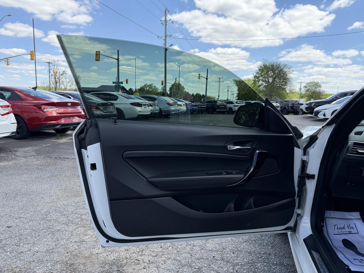 2018 BMW 2 Series 230i Coupe NAVI // REVERSE CAMERA // LEATHER! Photo