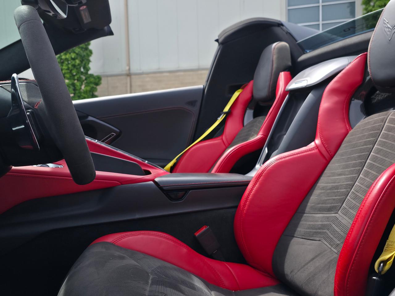2023 Chevrolet Corvette 3LT Z51 w/MagRide *LOW MILEAGE* Photo