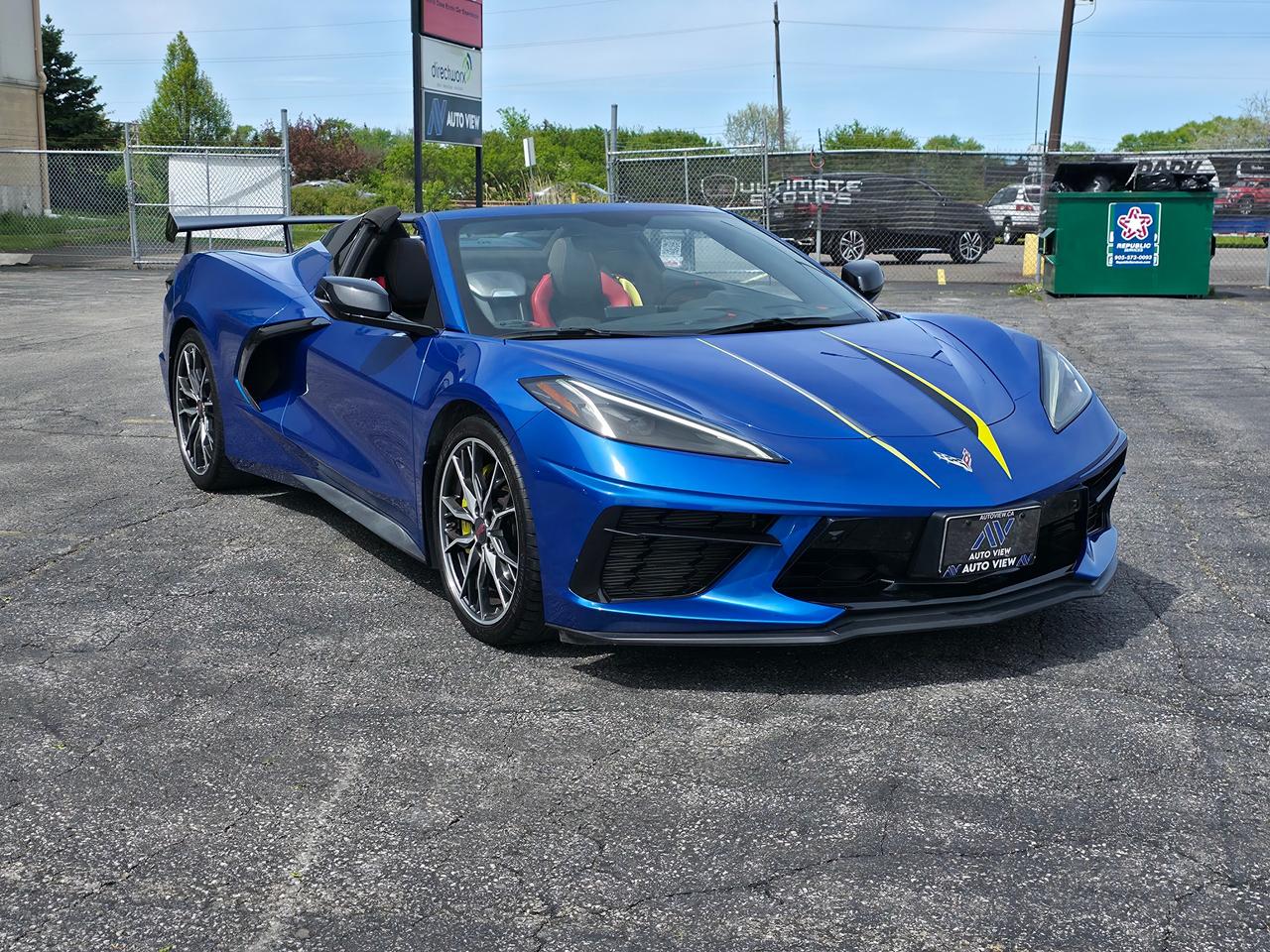 2023 Chevrolet Corvette 3LT Z51 w/MagRide *LOW MILEAGE* Photo2