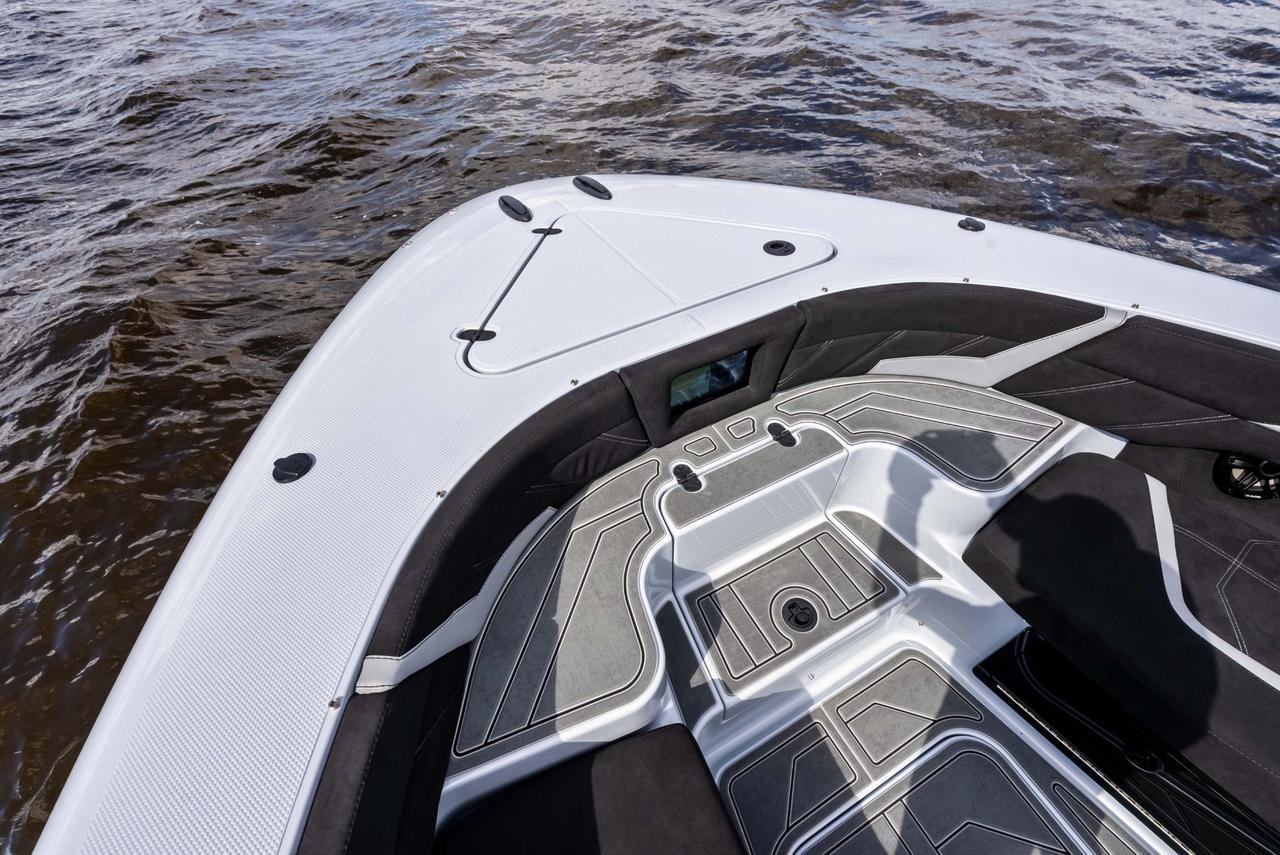 2027 Mystic Powerboats M4200 Center Console High-performance luxury center console is powered by quad 2026 Mercury Racing 500R outboards producing a combined 2,000 HP. Featuring a modified-vee fibreglass hull, joystick control, Seakeeper stabil Photo