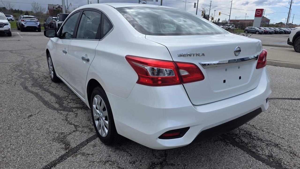 2016 Nissan Sentra 1.8 S Photo