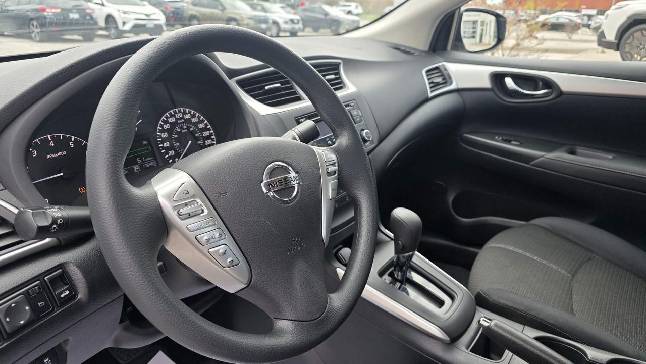 2016 Nissan Sentra 1.8 S Photo