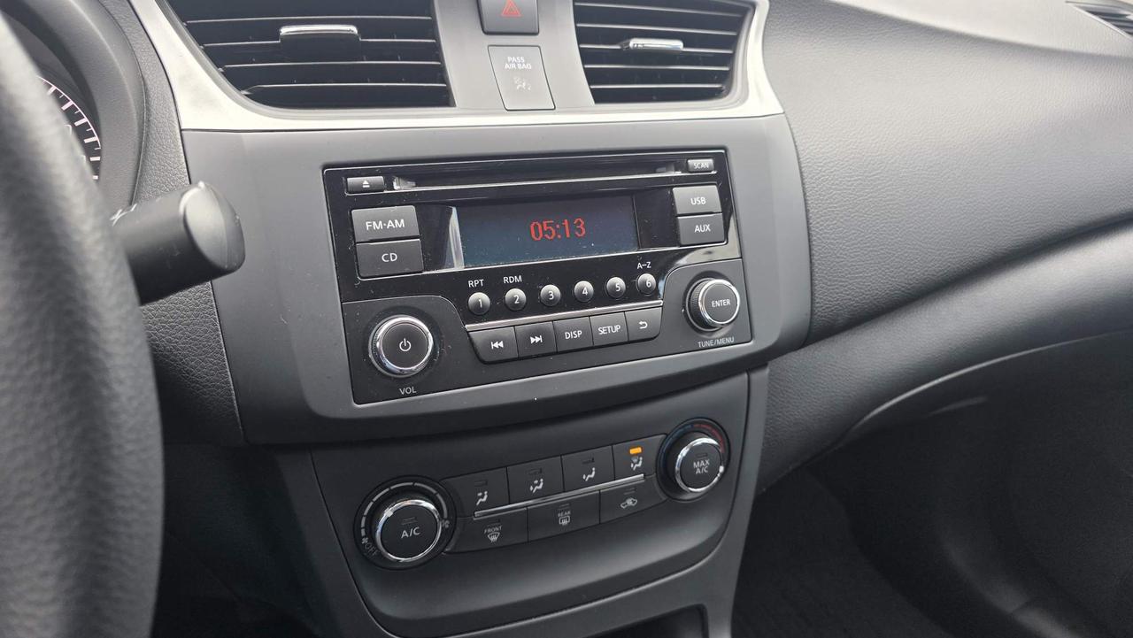 2016 Nissan Sentra 1.8 S Photo