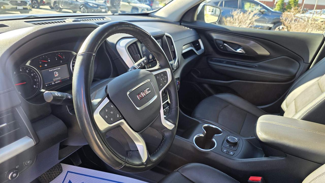 2024 GMC Terrain NO ACCIDENTS! SLT! Photo