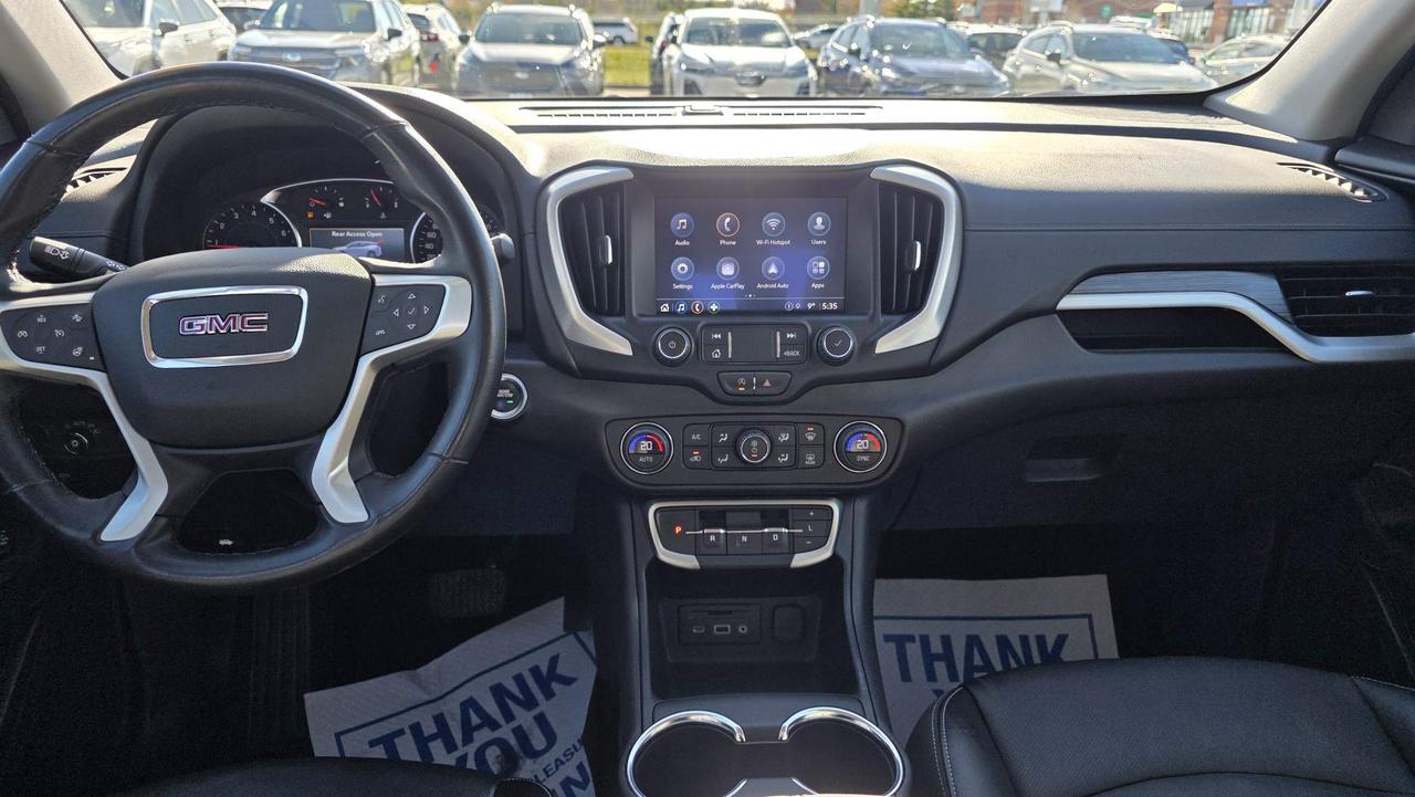 2024 GMC Terrain NO ACCIDENTS! SLT! Photo