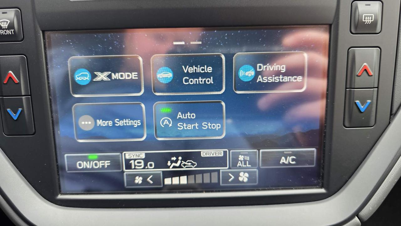 2024 Subaru XV Crosstrek Convenience NO ACCIDENTS! ONE OWNE! Photo