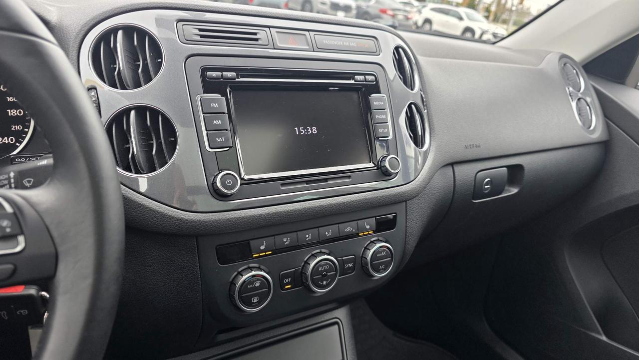 2015 Volkswagen Tiguan Trendline NO ACCIDENTS! LOW KM! Photo