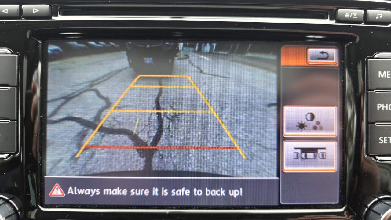 2015 Volkswagen Tiguan Trendline NO ACCIDENTS! LOW KM! Photo