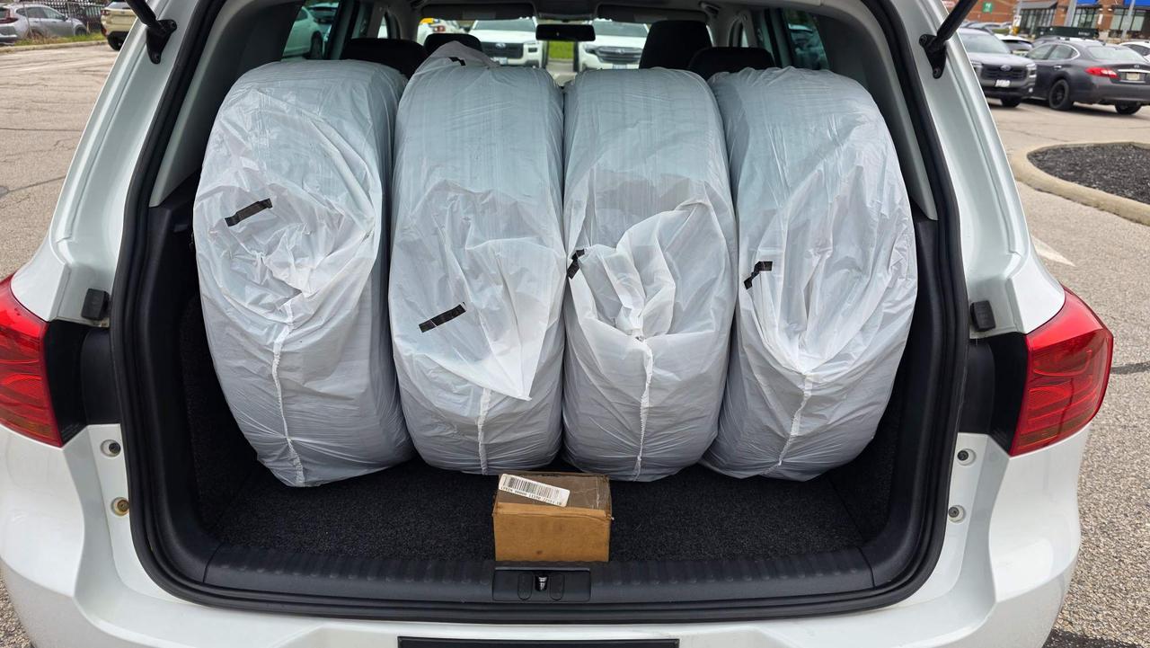 2015 Volkswagen Tiguan Trendline NO ACCIDENTS! LOW KM! Photo