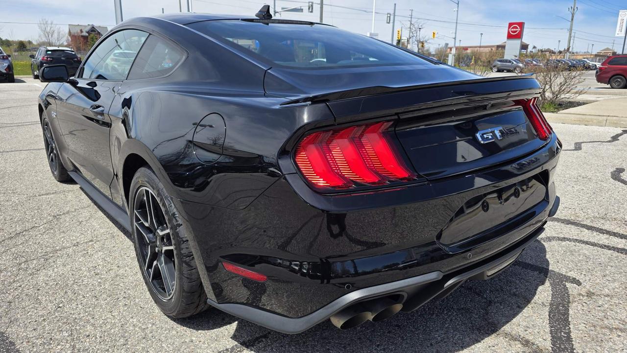 2021 Ford Mustang GT NEW TIRES! LOW KM! Photo