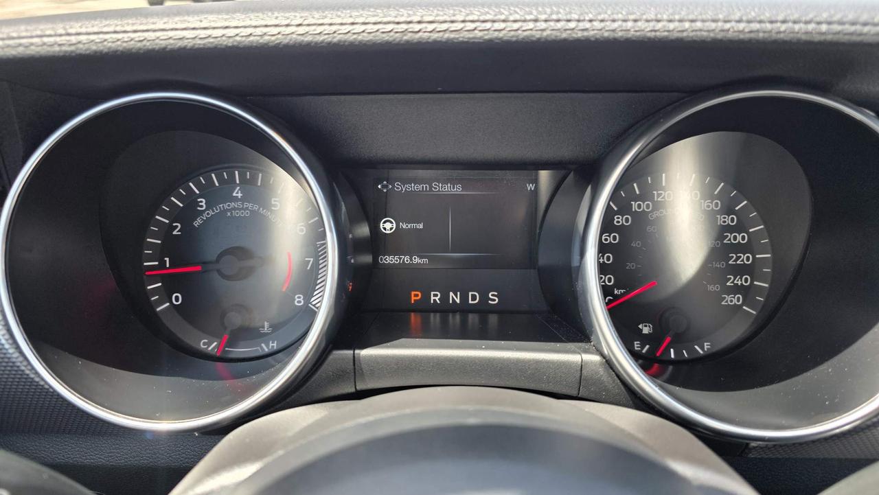 2021 Ford Mustang GT NEW TIRES! LOW KM! Photo