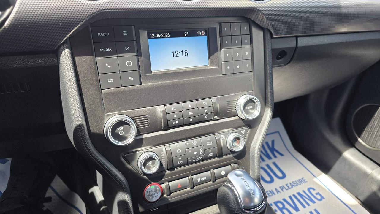 2021 Ford Mustang GT NEW TIRES! LOW KM! Photo