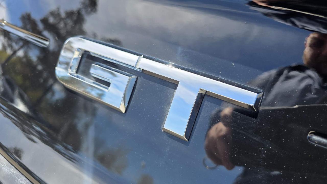 2021 Ford Mustang GT NEW TIRES! LOW KM! Photo