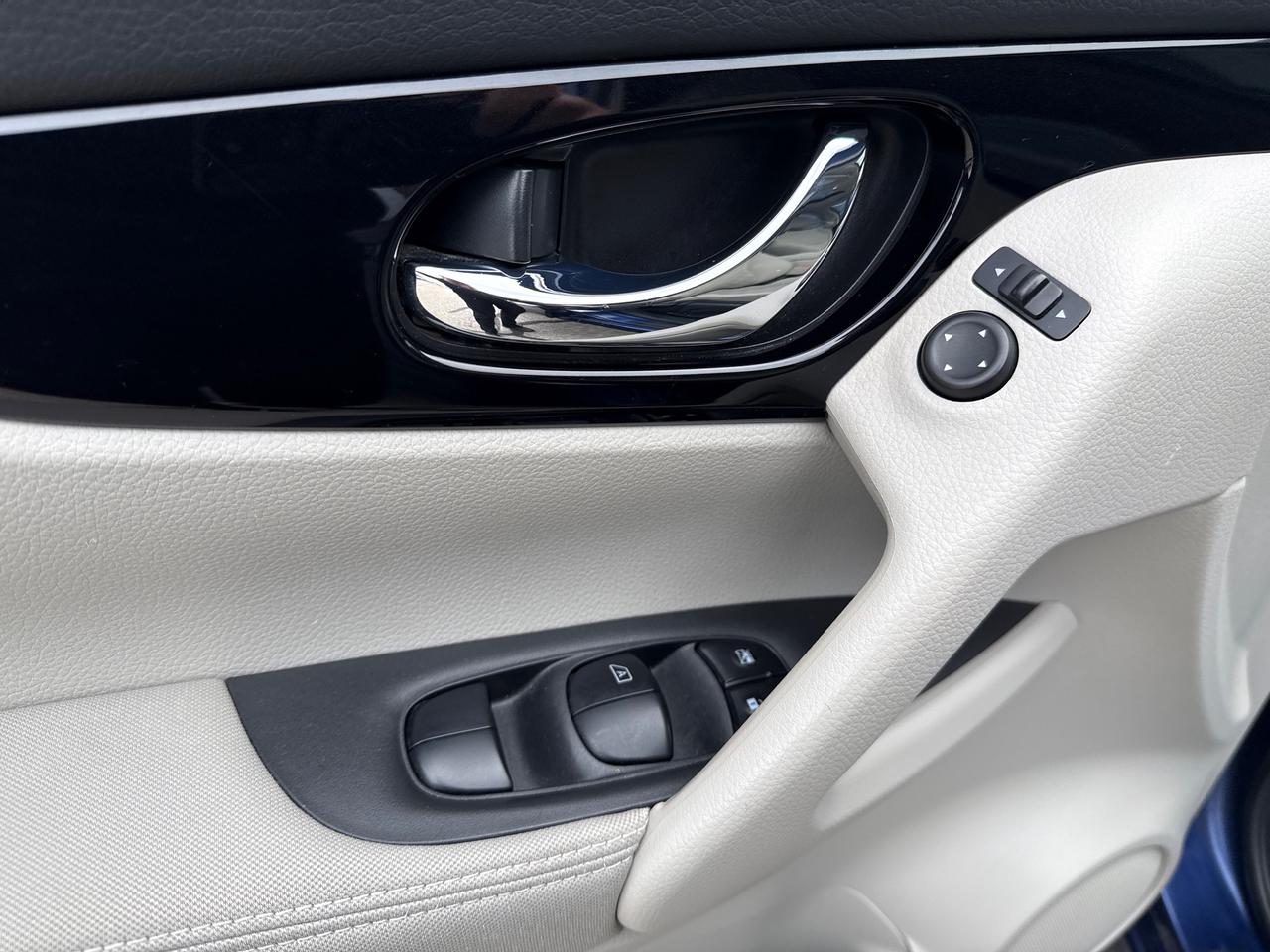 2019 Nissan Qashqai S Photo