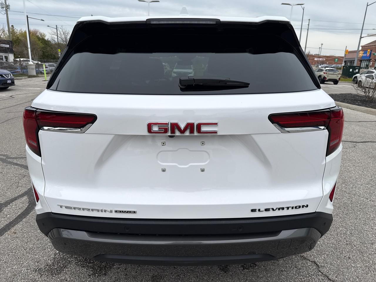 2026 GMC Terrain Elevation ONE OWNER!! NO ACCIDENTS!! ELEVATION!! Photo