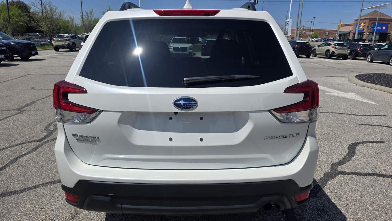 2023 Subaru Forester ONE OWNER! 4 NEW TIRES! Photo3