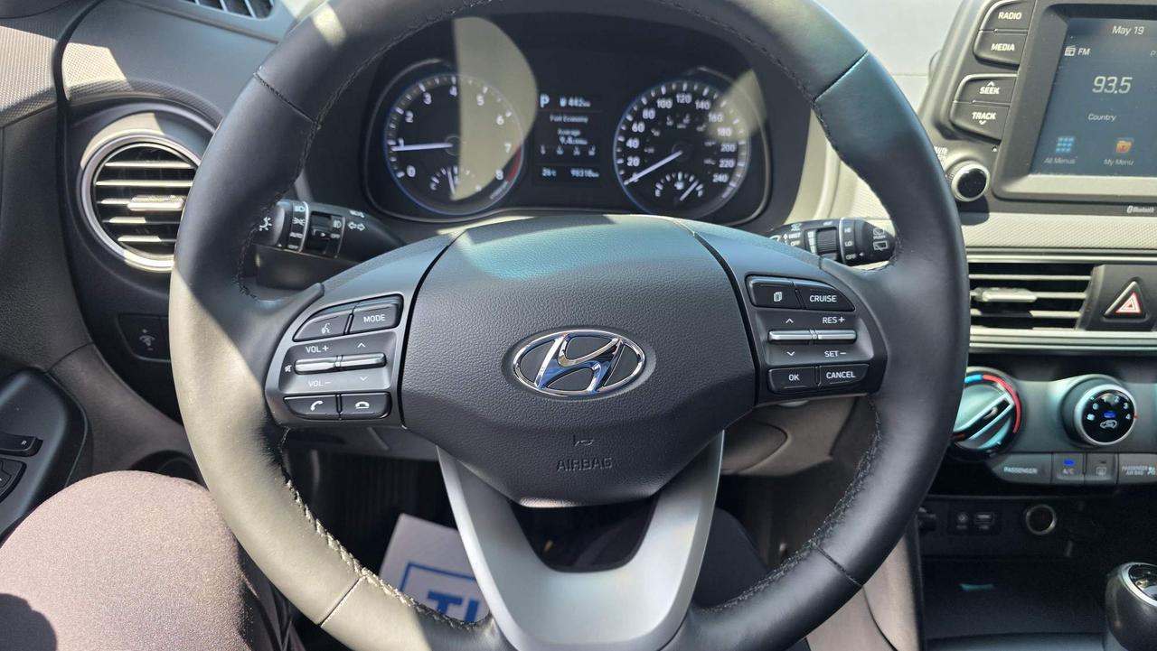 2019 Hyundai KONA 2.0L Preferred NO ACCIDENTS! LOW KM! ONE OWNER! Photo