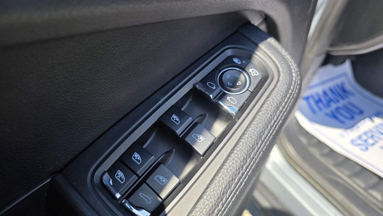 2020 Porsche Macan NO ACCIDENTS! LOW KM! Photo