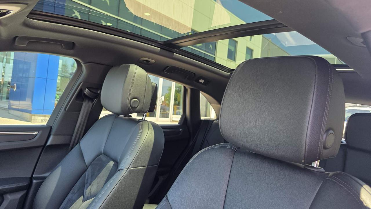 2020 Porsche Macan NO ACCIDENTS! LOW KM! Photo