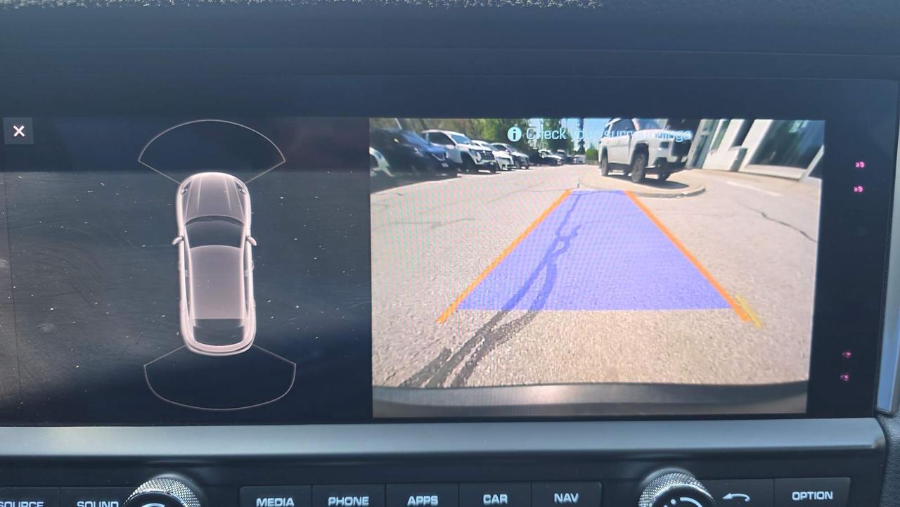 2020 Porsche Macan NO ACCIDENTS! LOW KM! Photo