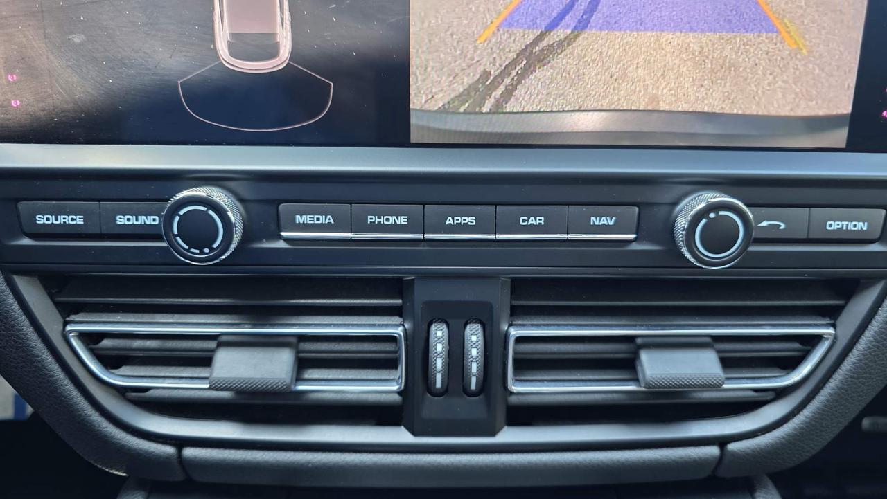 2020 Porsche Macan NO ACCIDENTS! LOW KM! Photo