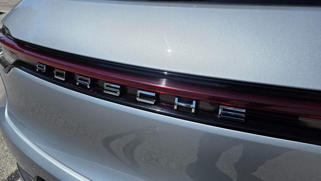 2020 Porsche Macan NO ACCIDENTS! LOW KM! Photo