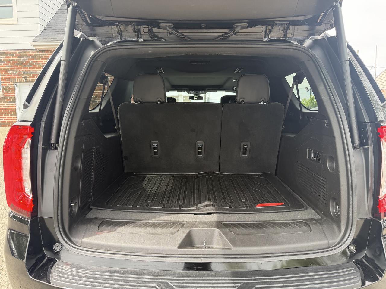 2021 GMC Yukon XL SLT | One Owner | Loaded Photo