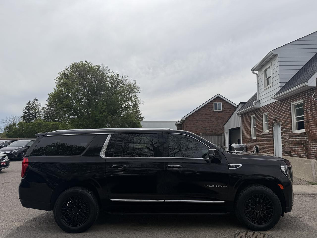2021 GMC Yukon XL SLT | One Owner | Loaded Photo