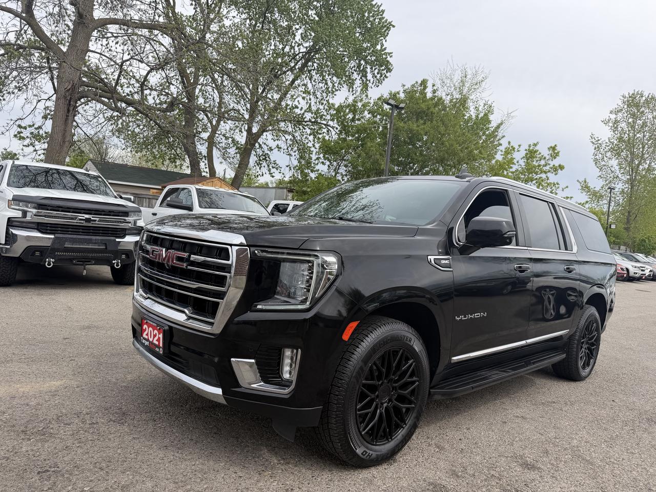 2021 GMC Yukon XL SLT | One Owner | Loaded Photo