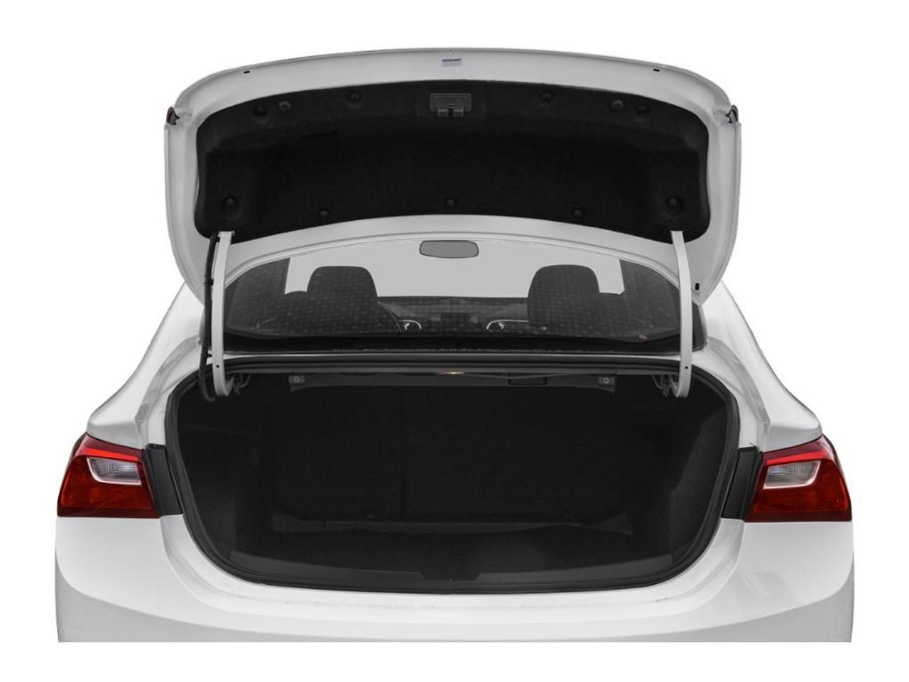 2018 Chevrolet Malibu LT Photo